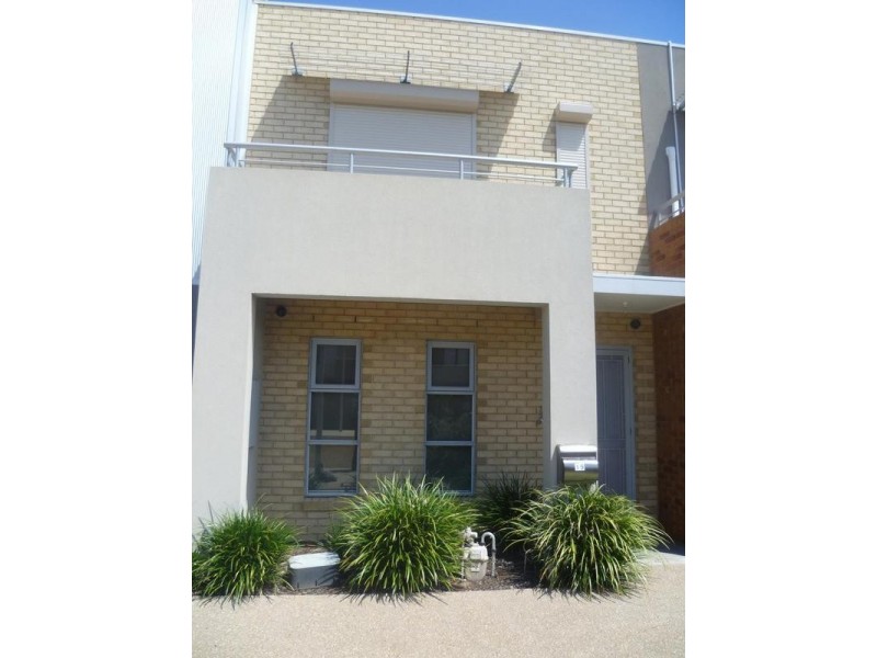 19 PROMINENCE BLVD, Tarneit VIC 3029