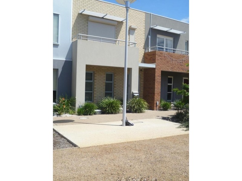 19 PROMINENCE BLVD, Tarneit VIC 3029