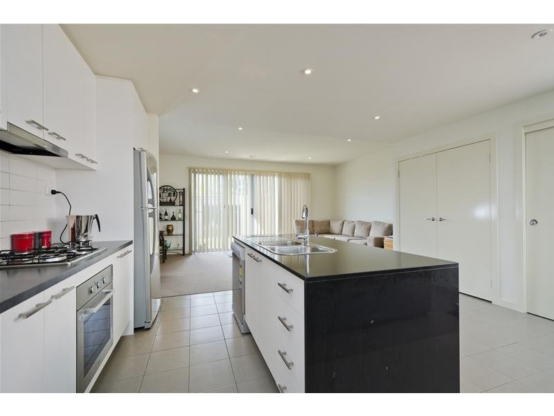 14 Picton Lane, Point Cook VIC 3030