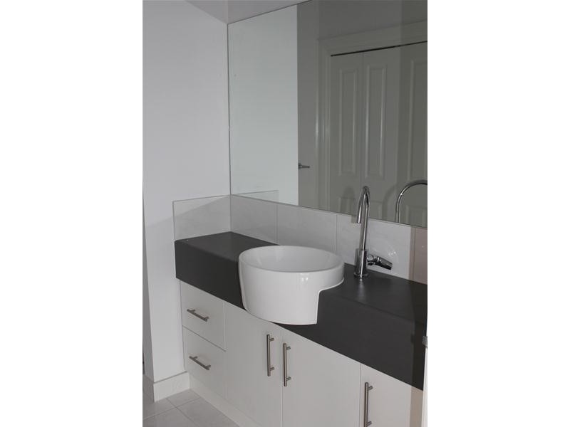 1/42 Rowes Road, Werribee VIC 3030