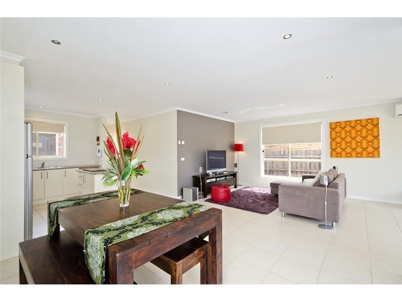 1/96 Blackforest Road, Wyndham Vale VIC 3024