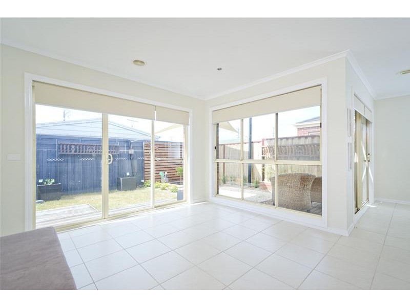 1/96 Blackforest Road, Wyndham Vale VIC 3024