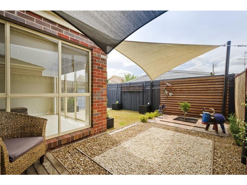 1/96 Blackforest Road, Wyndham Vale VIC 3024