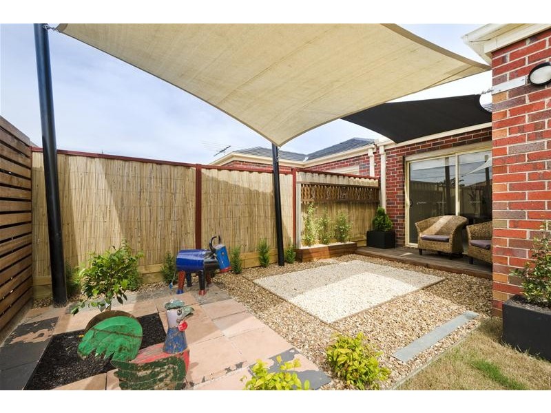 1/96 Blackforest Road, Wyndham Vale VIC 3024