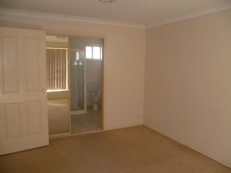 1/57 Hotham Crescent, Hoppers Crossing VIC 3029