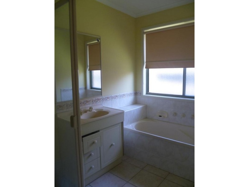 5 Nunn Court, Truganina VIC 3029