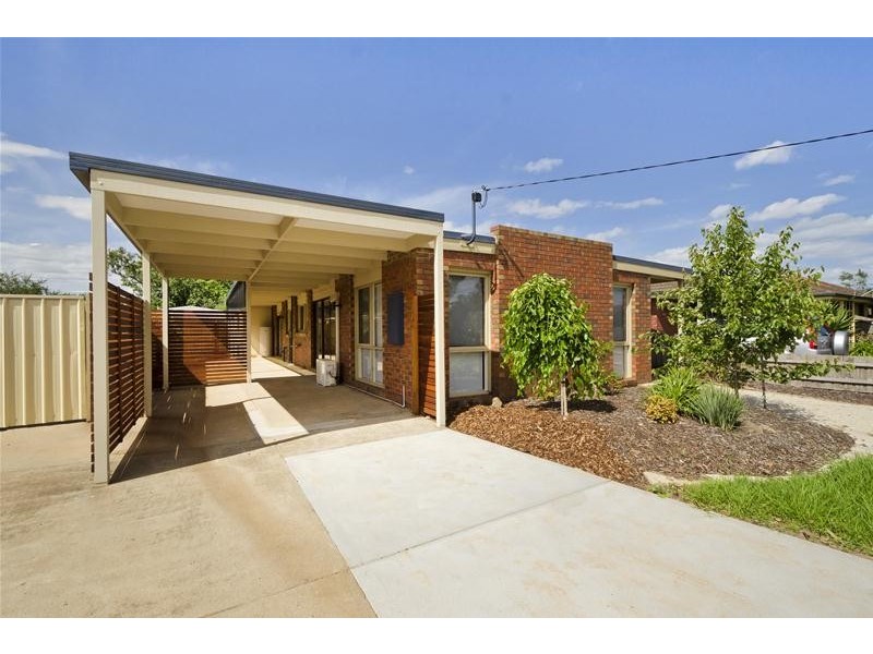 1/9 Sheringham Drive, Werribee VIC 3030