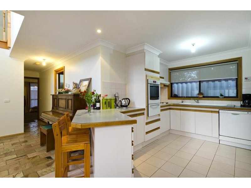 6 Frankland Crt, Wyndham Vale VIC 3024