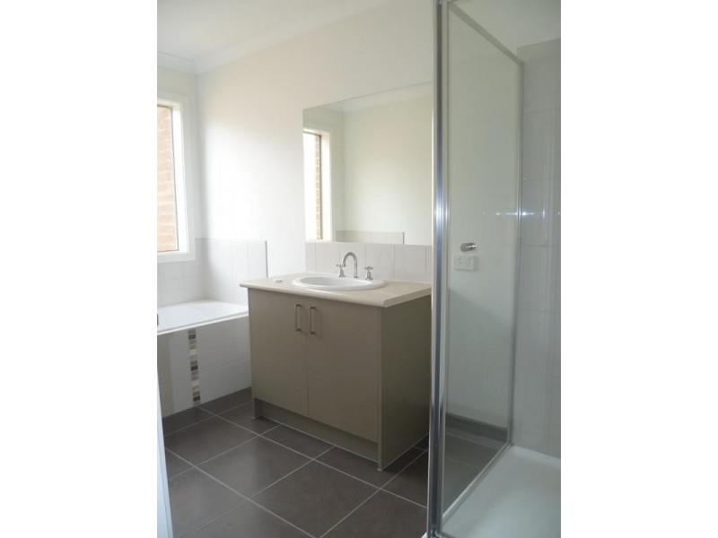 3 Froggitts Lane, Werribee VIC 3030