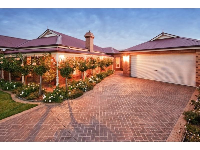 9 Fontain Court, Werribee VIC 3030