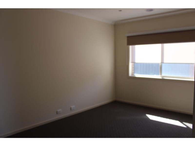3 Mayesbrook Road, Wyndham Vale VIC 3024