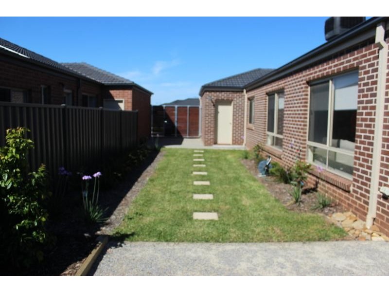 3 Mayesbrook Road, Wyndham Vale VIC 3024