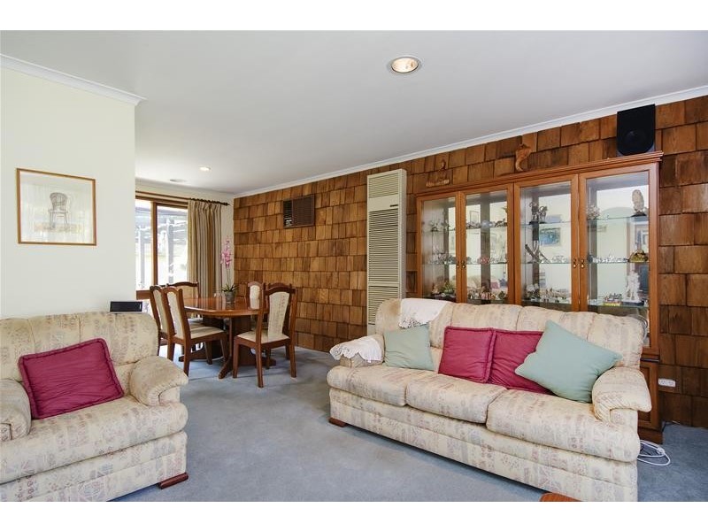 14 Quartok Avenue, Werribee VIC 3030