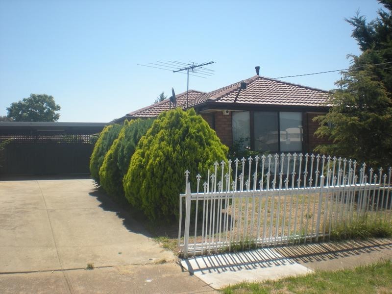 2 Westbourne Drive, Wyndham Vale VIC 3024