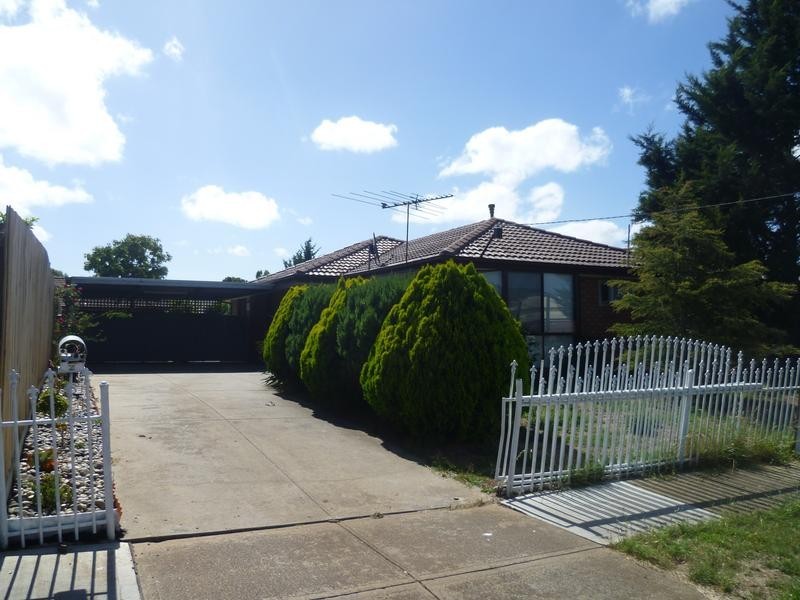 2 Westbourne Drive, Wyndham Vale VIC 3024