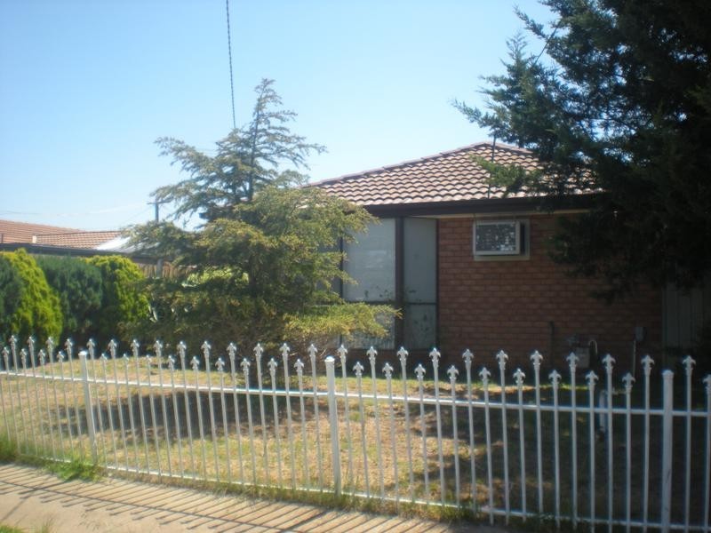 2 Westbourne Drive, Wyndham Vale VIC 3024
