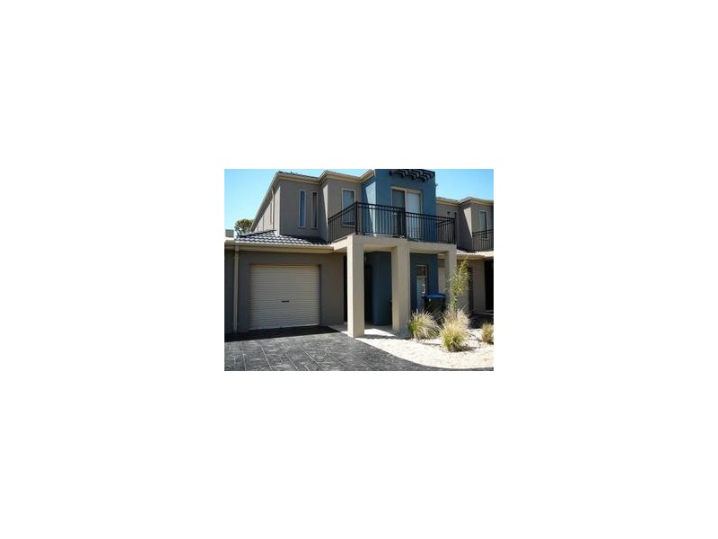 4/41 Hyde Park Terrace, Point Cook VIC 3030