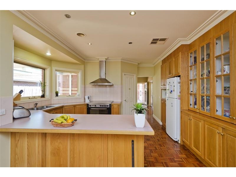 71 Oriole Drive, Werribee VIC 3030