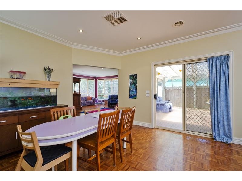 71 Oriole Drive, Werribee VIC 3030