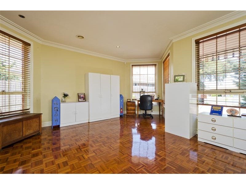 71 Oriole Drive, Werribee VIC 3030