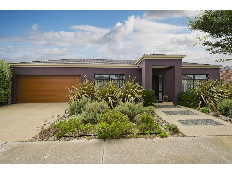 21 Carissa Circuit, Werribee VIC 3030