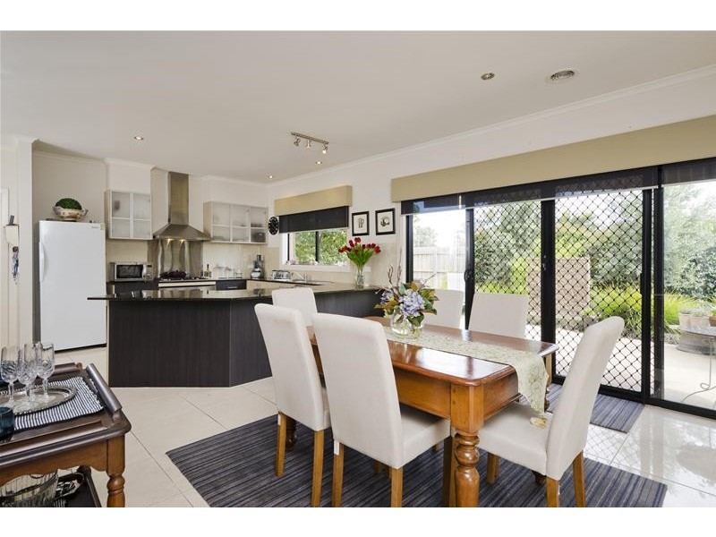 21 Carissa Circuit, Werribee VIC 3030