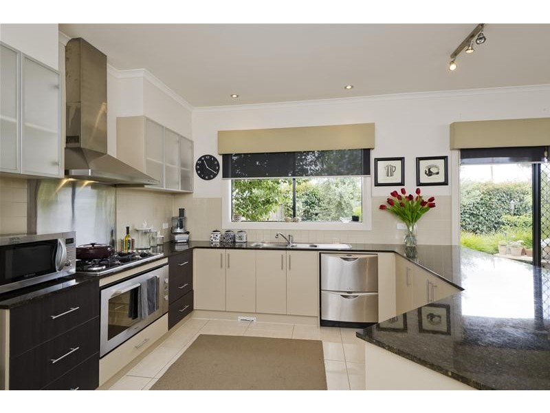 21 Carissa Circuit, Werribee VIC 3030
