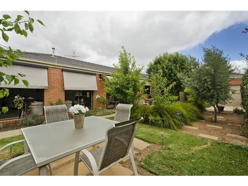 21 Carissa Circuit, Werribee VIC 3030