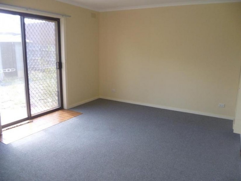 16 Huntingfield Drive, Hoppers Crossing VIC 3029