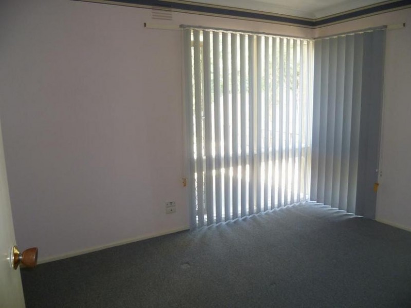 16 Huntingfield Drive, Hoppers Crossing VIC 3029