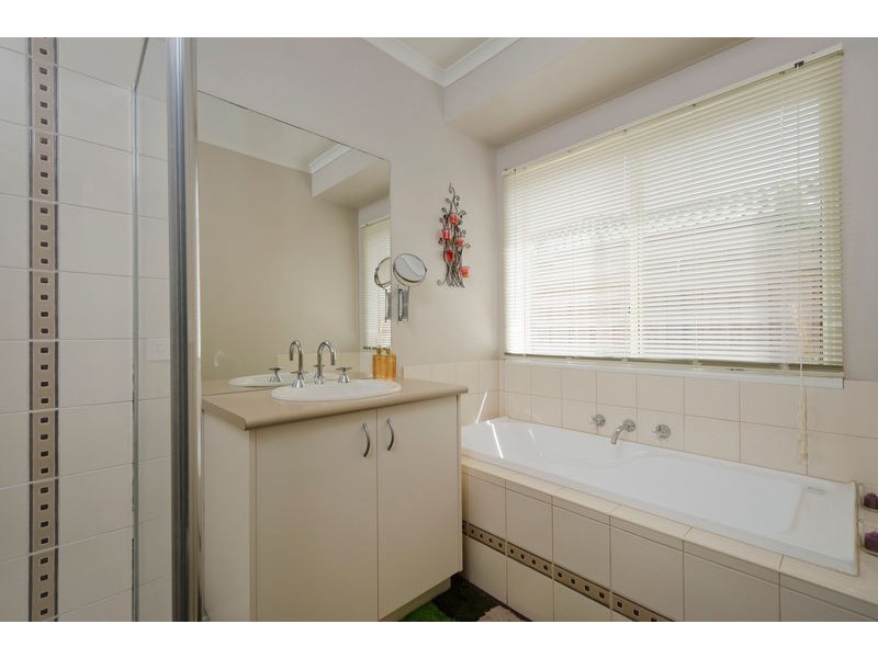 12 Christina Court, Werribee VIC 3030