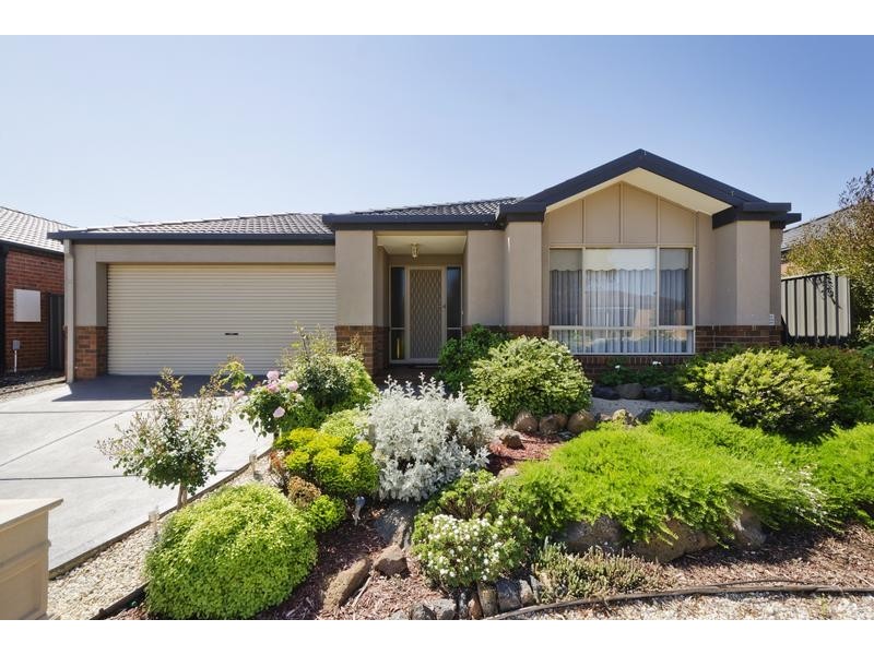 14 Dawson Cres, Wyndham Vale VIC 3024