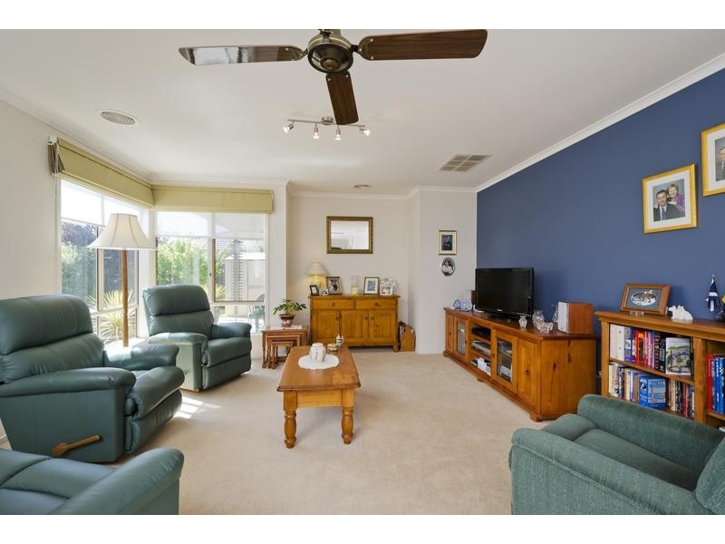 14 Dawson Cres, Wyndham Vale VIC 3024