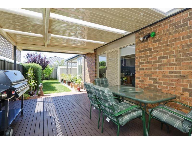 14 Dawson Cres, Wyndham Vale VIC 3024