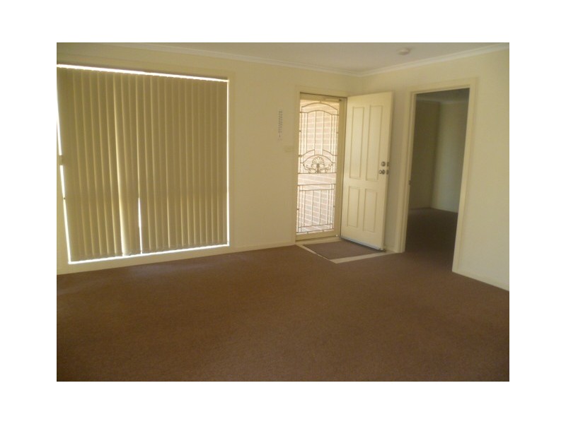 2/6-10 Latham Steet, Werribee VIC 3030