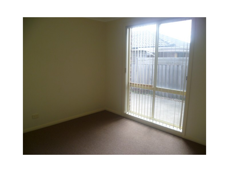 2/6-10 Latham Steet, Werribee VIC 3030