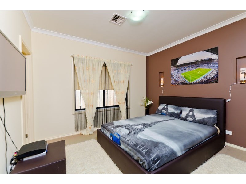 1/79 Honour Ave, Wyndham Vale VIC 3024