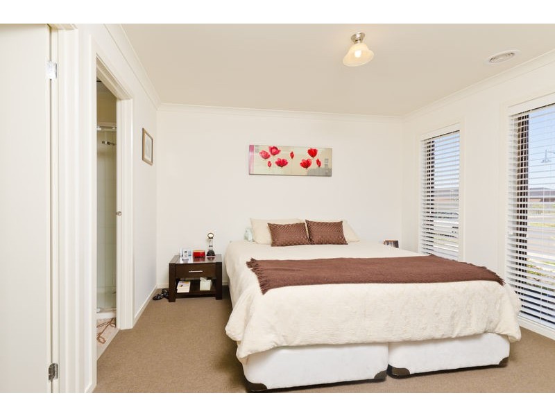 53 Kinglake Drive, Wyndham Vale VIC 3024