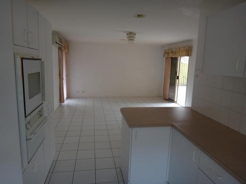 11 Harcourt Square, Wyndham Vale VIC 3024