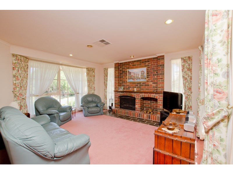 11 Delta Court, Werribee VIC 3030