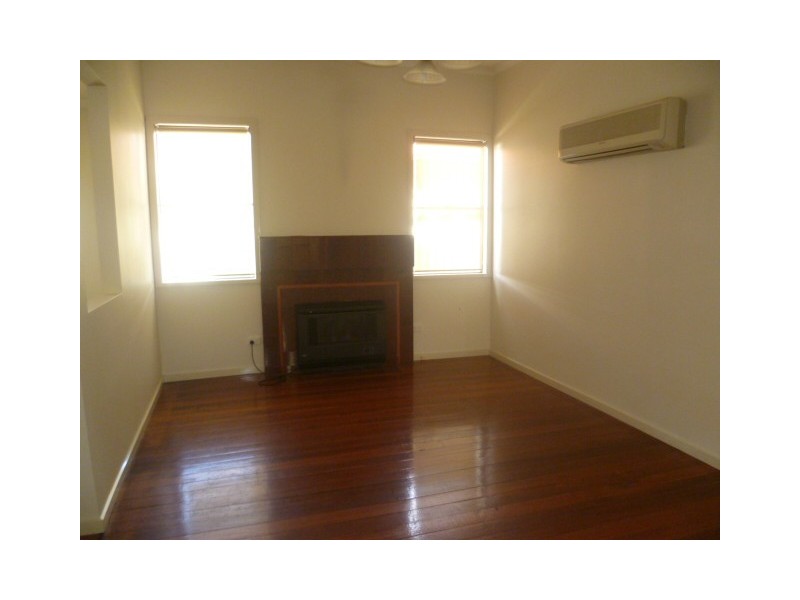 120 Greaves Street, Werribee VIC 3030