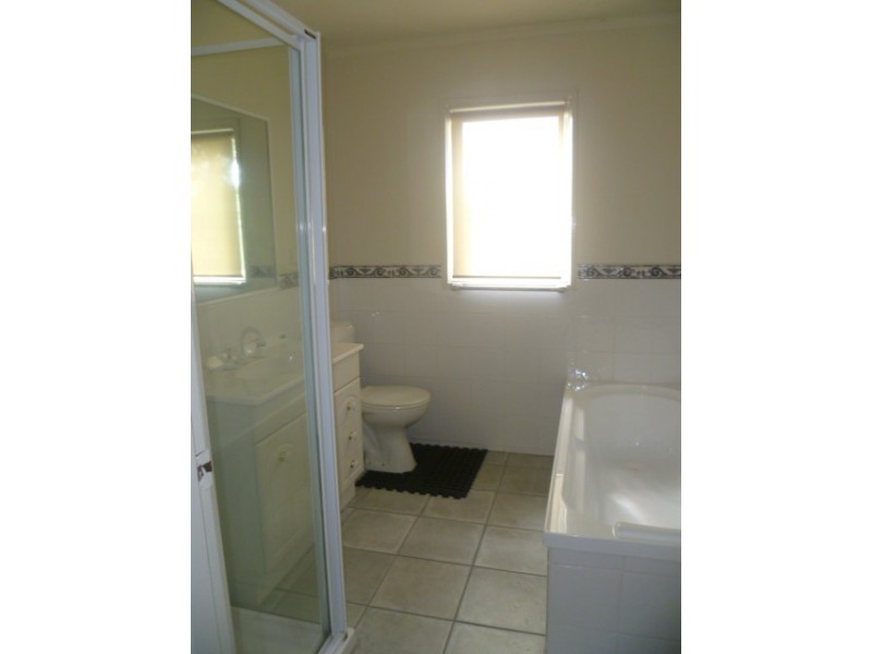 120 Greaves Street, Werribee VIC 3030