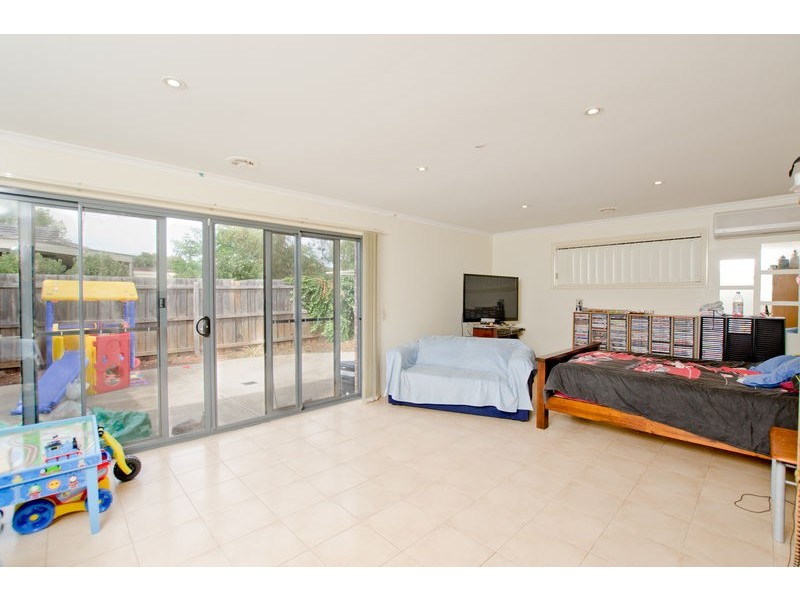 2/59 Greens Road, Wyndham Vale VIC 3024