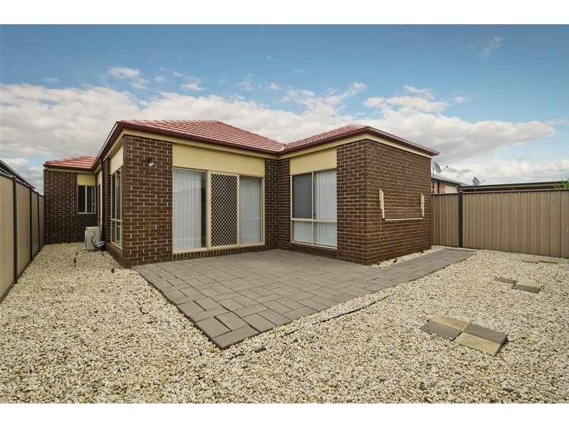 39 Nottingham Crescent, Tarneit VIC 3029