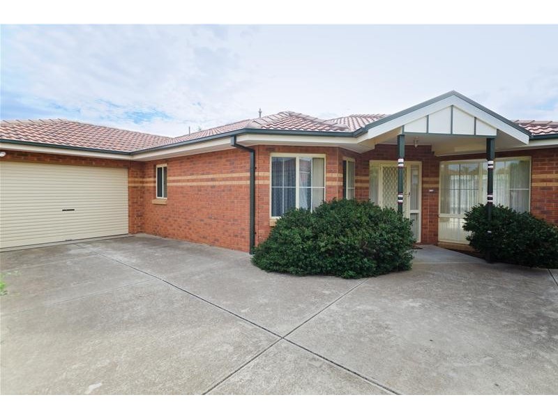 2/52 Birchwood Boulevard, Hoppers Crossing VIC 3029