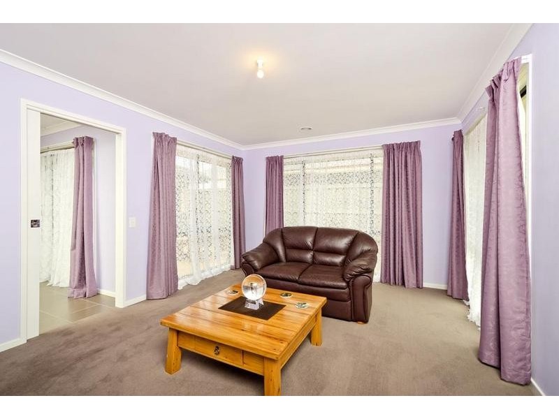 8 Decora Court, Werribee VIC 3030