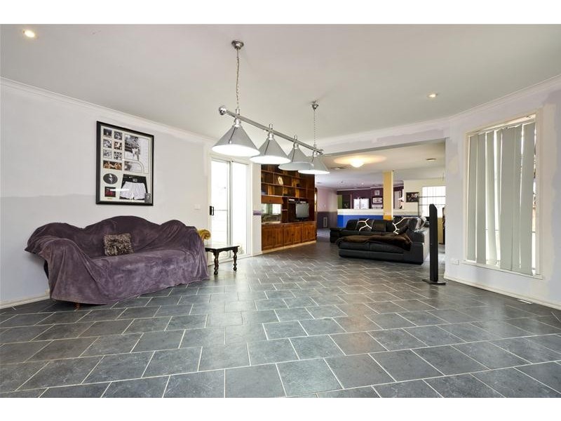 17 Sovereign Retreat, Hoppers Crossing VIC 3029