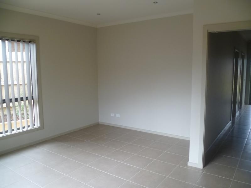 1b Buckhurst Way, Tarneit VIC 3029