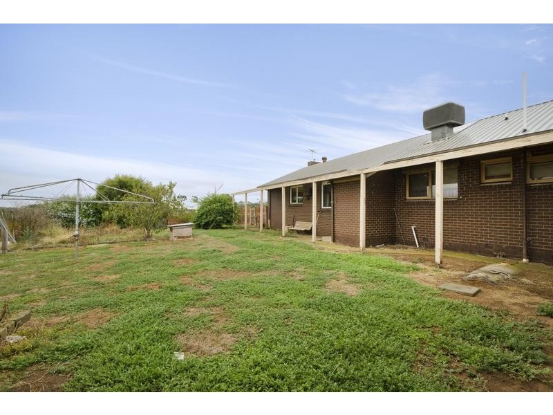 1 Morrisons lane, Little River VIC 3211