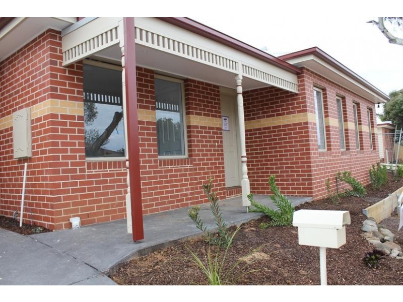 2/42 Rowes Road, Werribee VIC 3030